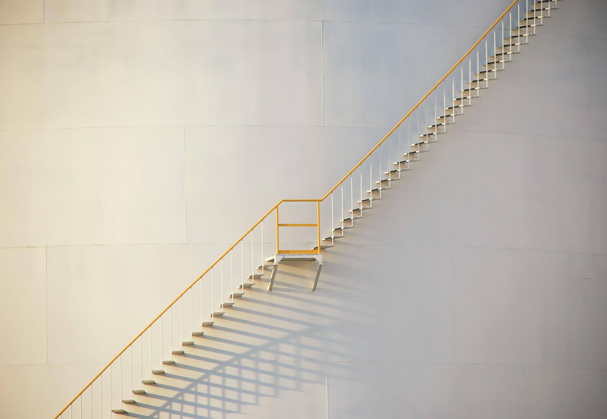 Storage containers tank